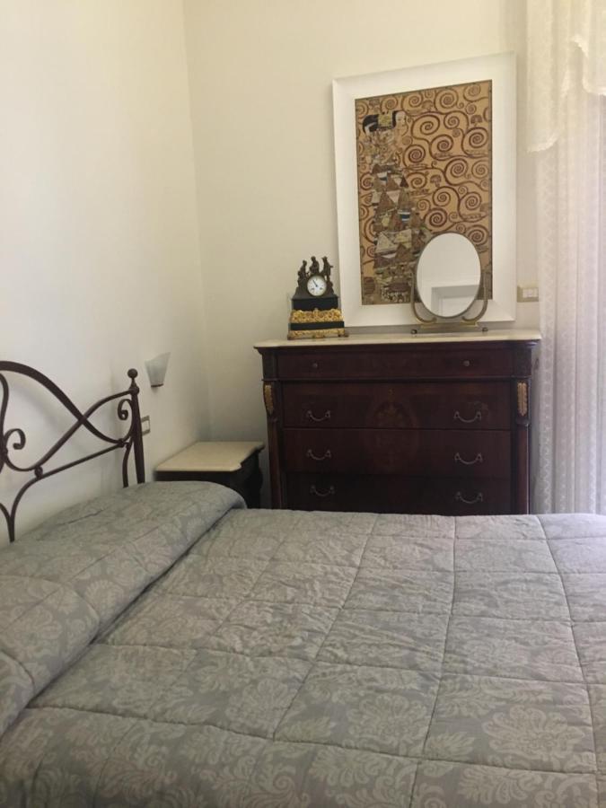 Ciro A Maschio Angioino Bed & Breakfast เนเปิลส์ ภายนอก รูปภาพ