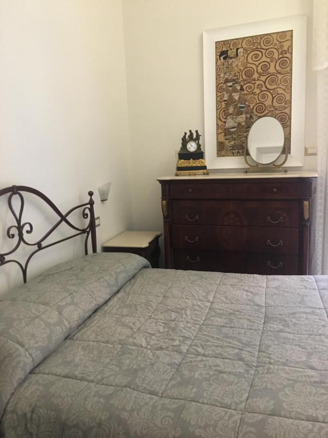 Ciro A Maschio Angioino Bed & Breakfast เนเปิลส์ ภายนอก รูปภาพ